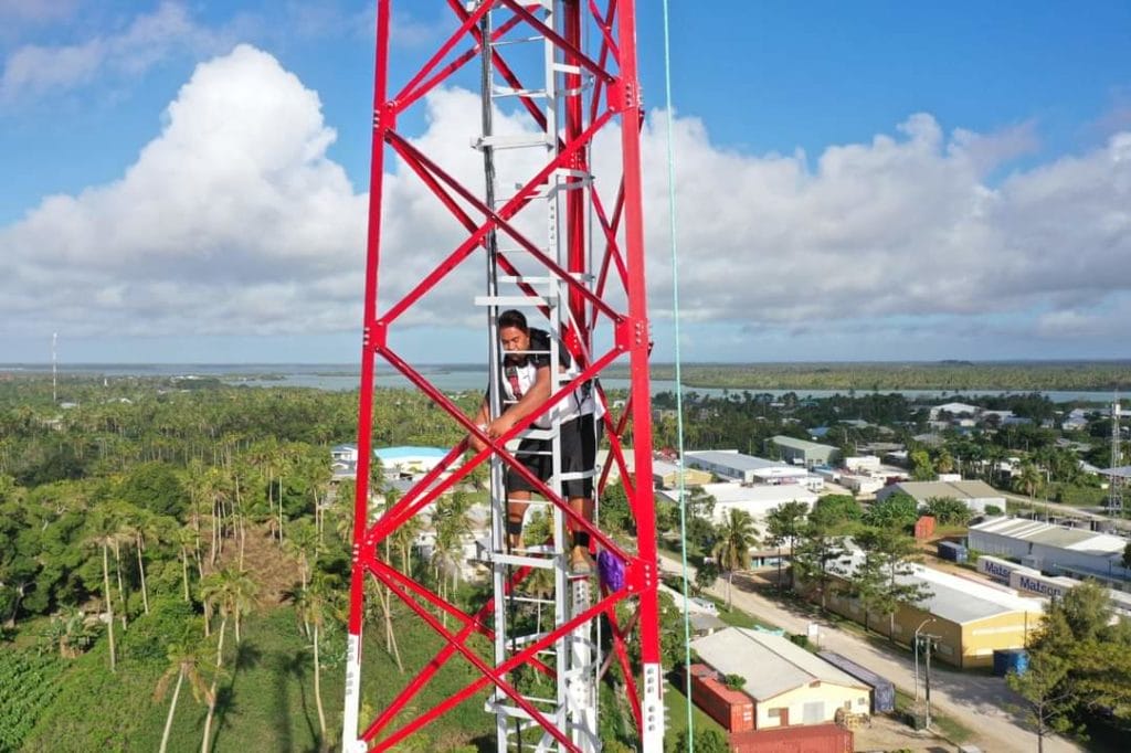 WanTok Tonga Engineer On Tower